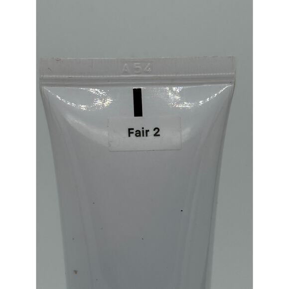 Bobbi Brown Vitamin Enriched Skin Tint Broad Spectrum SPF 15 Fair 2 50ml - Picture 5 of 7